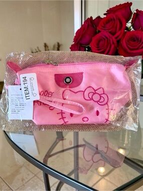 Hello Kitty Bright Pink Cosmetic Pouch NWT